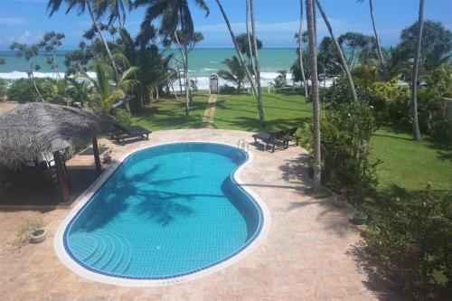 Lanka Beach Boutique Bungalows & Grand Villa