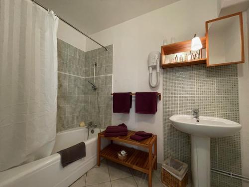 Hotel L'Orangeraie - image 10