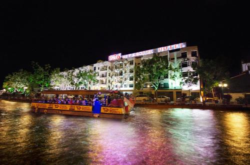 Facilities, 906 Riverside Hotel in Jonker