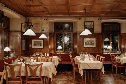 餐廳, Fränkischer Gasthof-Hotel zum Koppen (Frankischer Gasthof-Hotel zum Koppen) in 格明登