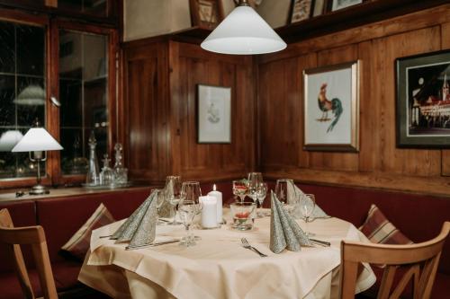 餐廳, Fränkischer Gasthof-Hotel zum Koppen (Frankischer Gasthof-Hotel zum Koppen) in 格明登