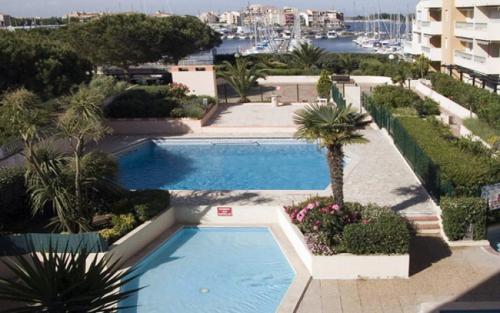 Swimming pool, studio la grande roue VUE MAGNIFIQUE in Agde