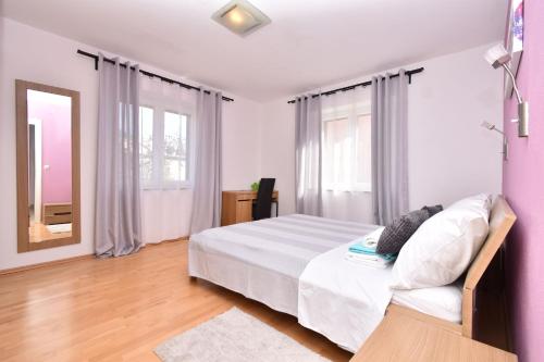 Sunny Garden Sibenik, cozy apartment near old town