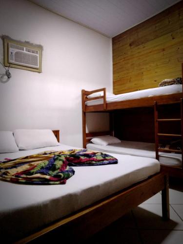 1 double bed, 1 bunk bed