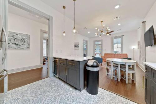 Historic home with heated Mini Pool walking distance to downtown San Antonio! near The Guenther House Museum