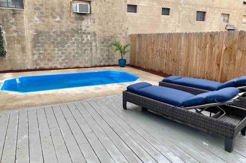 Historic home with heated Mini Pool walking distance to downtown San Antonio! thumb 4