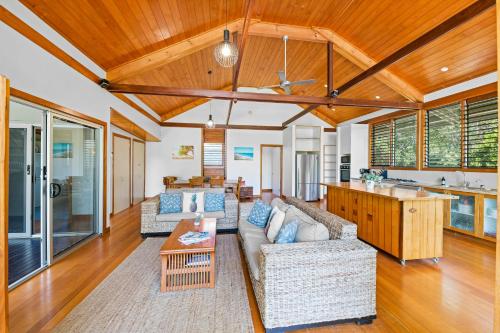 Serenity - Mudjimba - Pet Friendly Holiday Home, Mudjimba (foto 4)