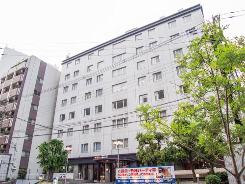 Hotel Shin Osaka Ideally located in the Shin Osaka area, Hotel Shin Osaka promises a relaxing and wonderful visit. The property has everything you need for a comfortable stay. Service-minded staff will welcome and gui