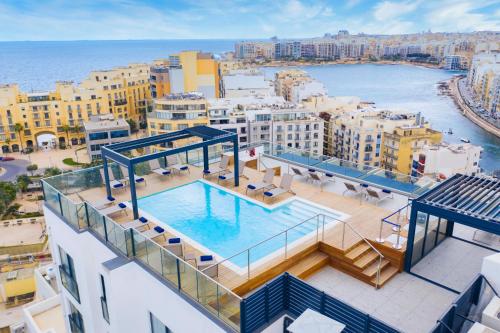 Úszómedence, Mercure St. Julian's Malta in St. Julian's