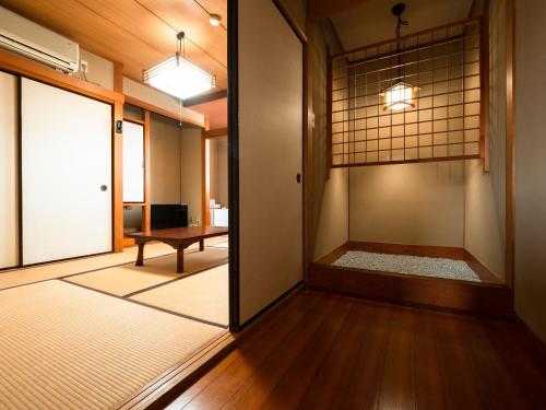 Japanese-Style Room