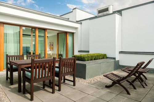 Clipper City Home Apartments Berlin - image 5