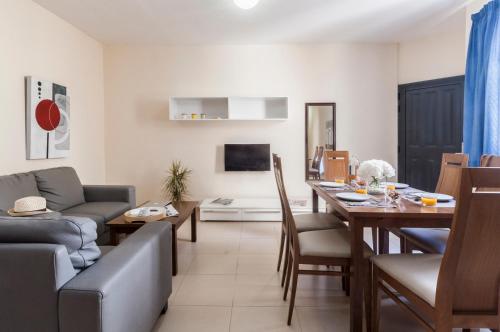 Blubay Apartments by ST Hotels - image 8