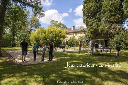 Jardí, Villa spacieuse à Crastes avec piscine privée et vue montagne (Villa spacieuse a Crastes avec piscine privee et vue montagne) in Crastes