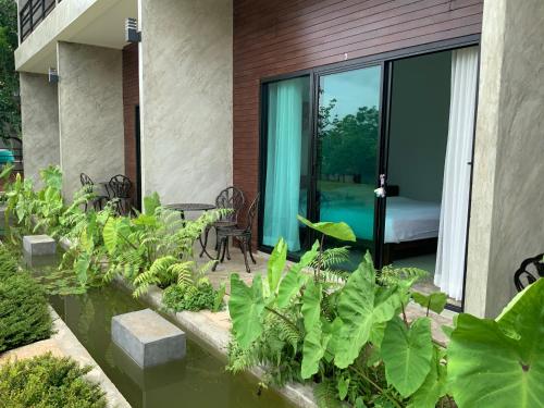 Saythong boutique hotel Room Type - Standard Queen Room