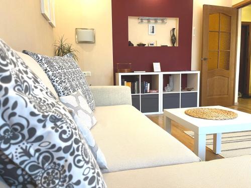 Cosy Home Apartment Lielvardes, free parking, self check-in, Rīga (photo 6)
