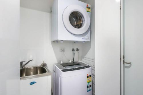 Fully-Equipped 2BD2Bath Apartment in Bowen Hills