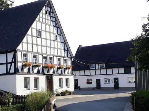 Ferienwohnungen Baust im Mühlental - Apartment - Eslohe