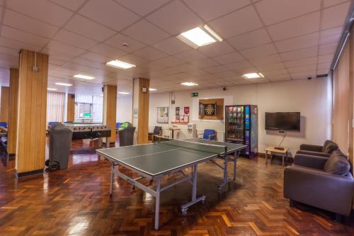 LSE Carr-Saunders Hall - image 12