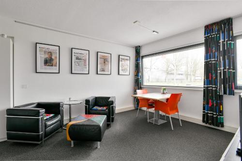 Einrichtungen, BEDbijPET in Emmen