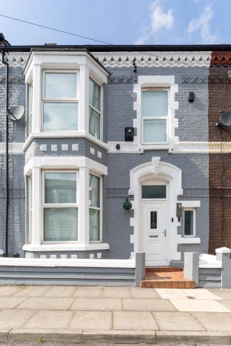 Watford House - Air Host & Stay - 3 Bedroom Period House, Liverpool (photo 10)