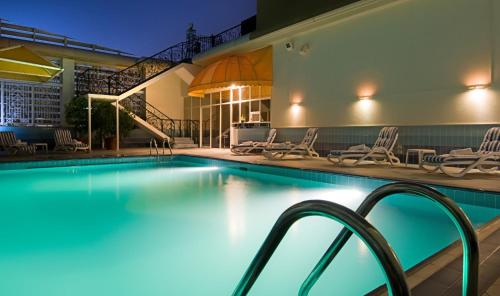 Copthorne Downtown by Millennium photo 4