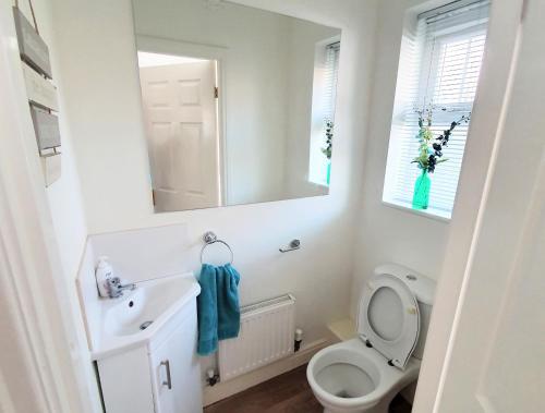 Beverley Central Townhouse Free Parking Sleeps 8