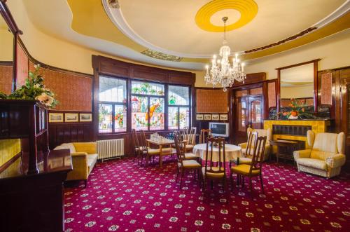 Κοινόχρηστο σαλόνι/χώρος τηλεόρασης, Spa Hotel Imperial in Κάροβυ Βαρύ