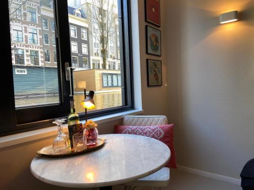 Houseboat Sophia, Amsterdam (photo 6)