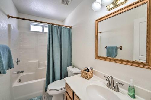 Bright Lake Havasu City Abode with Private Pool - image 7