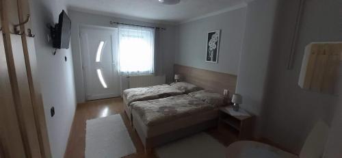 Hajnalka vendégház - image 4
