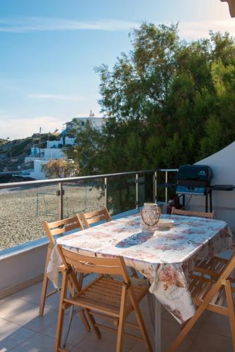  Beach Front Condo South Crete in Kaloi Limenes