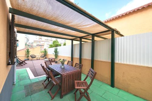 Idyllic Lisbon Apartments With Amazing Courtyard, By TimeCooler, Lisbonne
