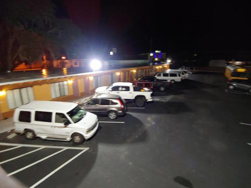 Relax Inn Silver Springs – Silver Springs, FL
