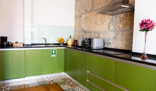 Authentic Porto Apartments - image 2