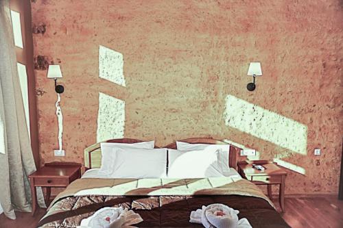 Deluxe Double Room with Side Sea View image 5