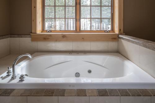 Silverado Lodge - image 8