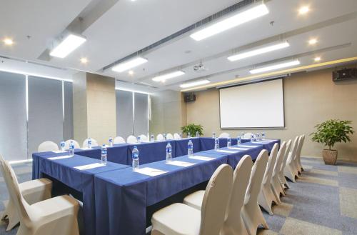 홀리데이 인 익스프레스 판진 다운타운 바이 IHG - 회의실/연회장