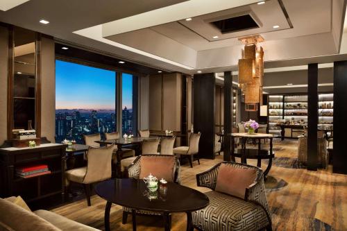 Shangri-La Hotel Tokyo Room Type - Executive Suite