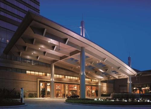 Shangri-La Hotel, Guangzhou