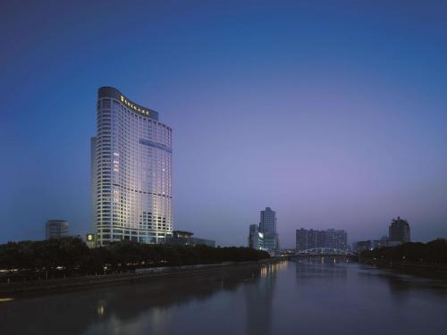 Shangri-La Ningbo - The Three Rivers Intersection