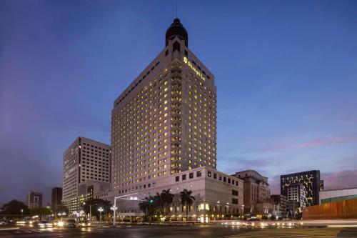 . Sule Shangri-La, Yangon