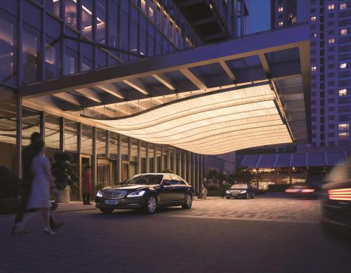 Jing An Shangri-La, West Shanghai