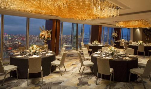 Shangri-La Hotel At The Shard, London