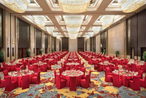 Shangri-La Yiwu