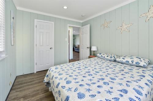 Blue Turtle #4 - image 7