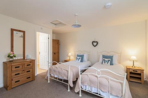 The Grainary Cottages - image 9