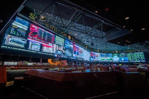Westgate Las Vegas Resort and Casino - image 2
