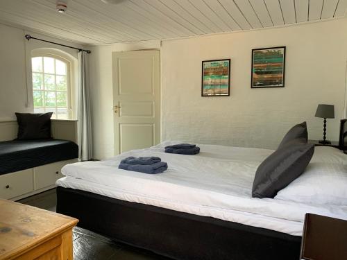 Husargårdens Bed & Breakfast - image 11