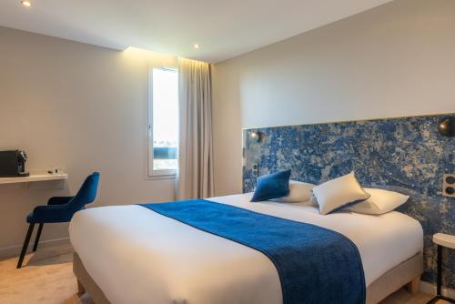 2 twin beds