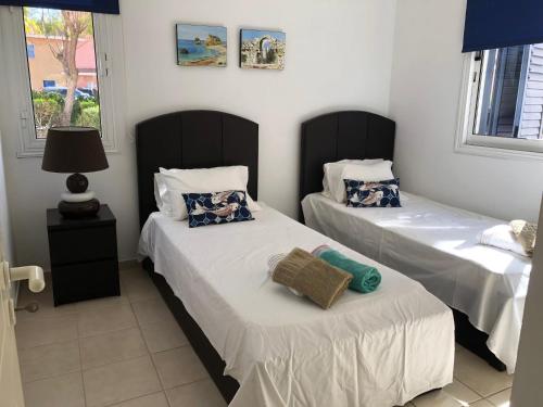 Spacious 2 bed groundfloor apartment in Limnaria Gardens - image 8